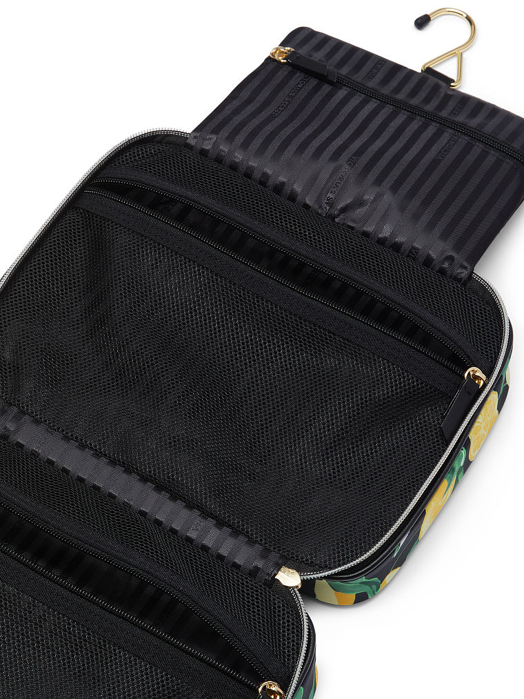 Jetsetter Hanging Cosmetic Case image number null