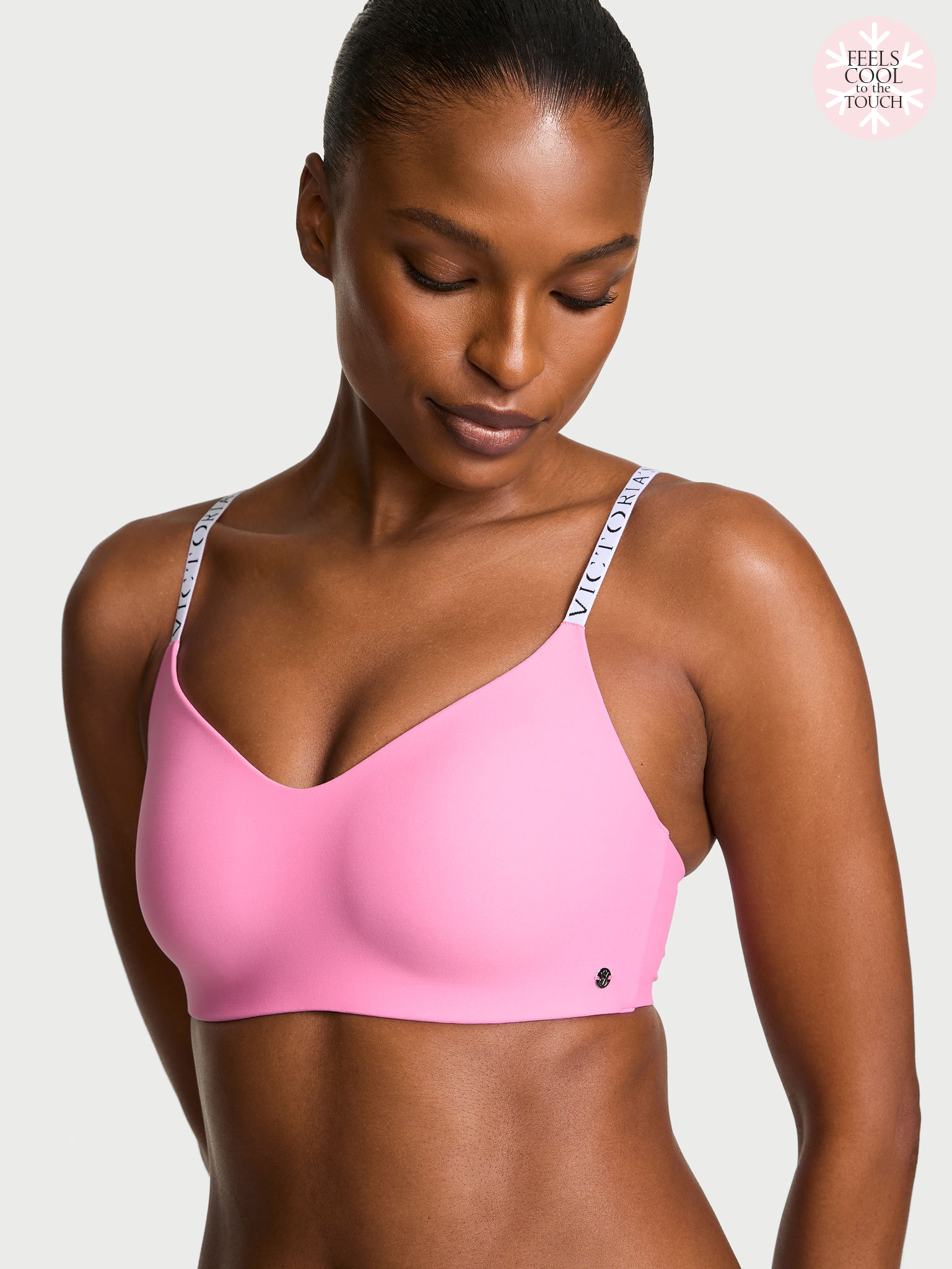 The CoolBra&trade; Lightly Lined Wireless Plunge Bralette image number null
